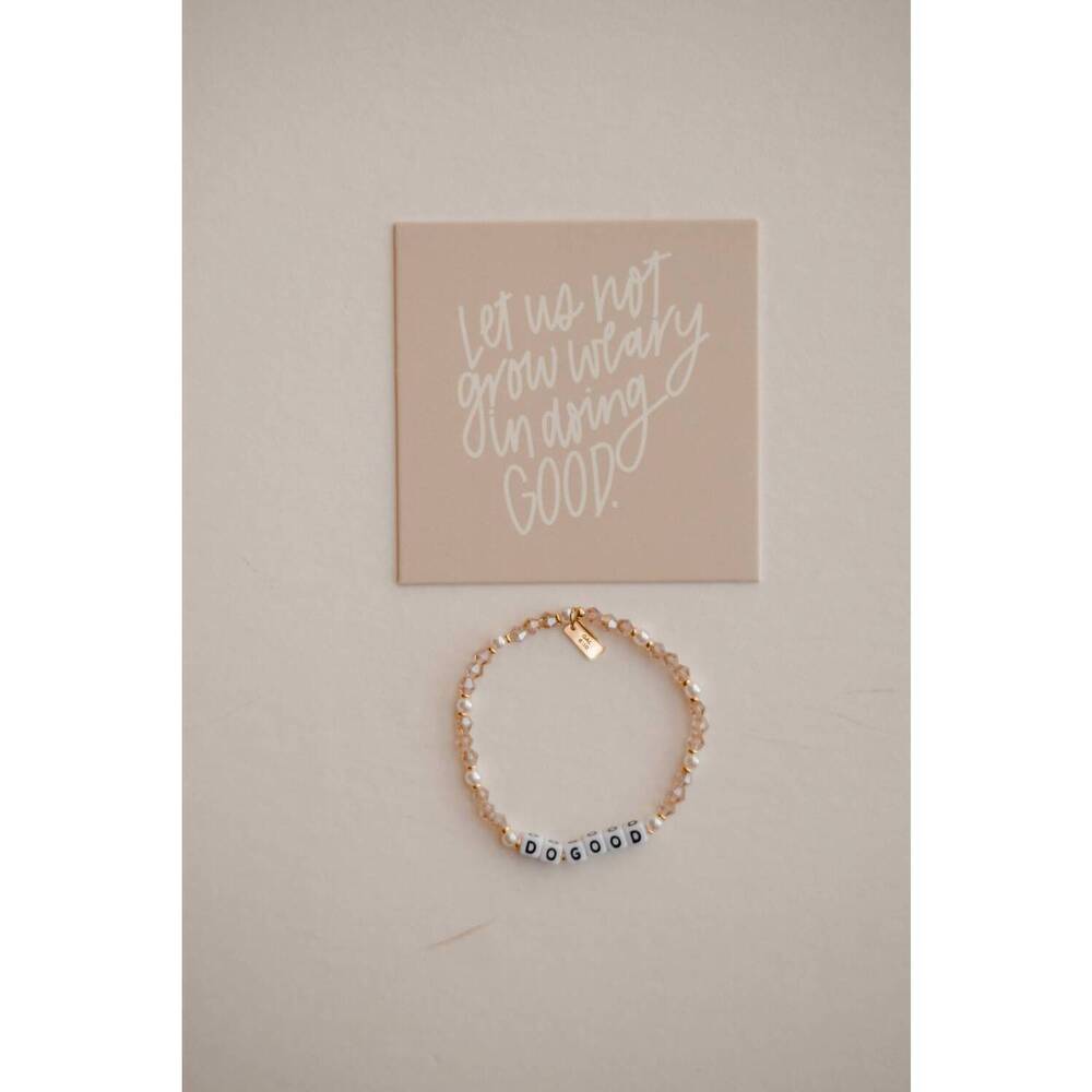 NEW DEAR HEART women's do good bracelet in white
